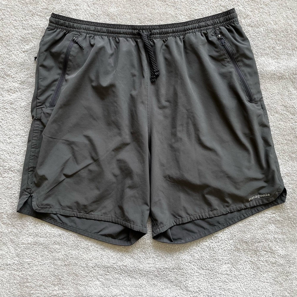 PATAGONIA Men's Nine Trails Shorts--8" Size XL - Picture 9 of 9
